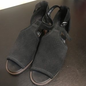 Koolaburra Ugg Shoe